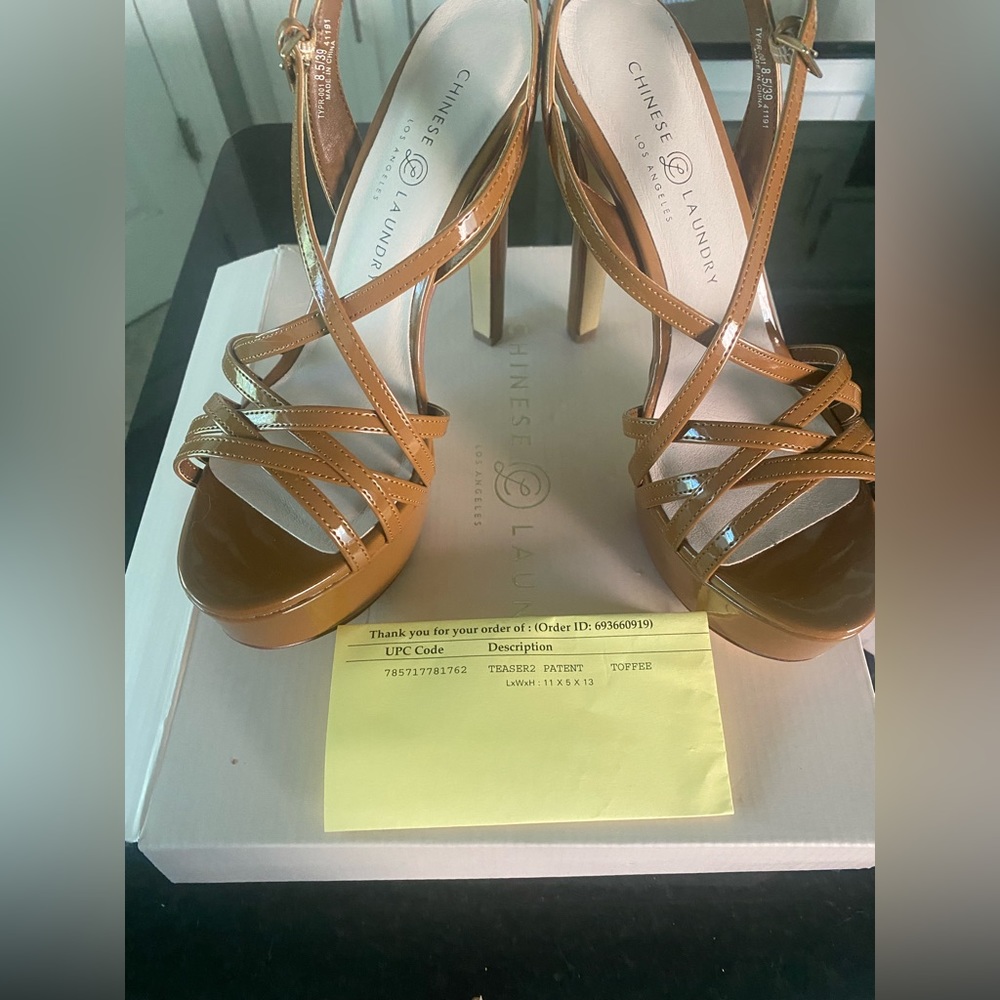 Chinese Laundry Teaser2 Platform Sandal